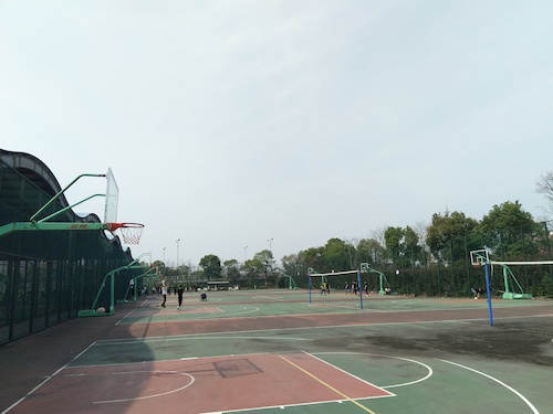 A区—室外篮球场